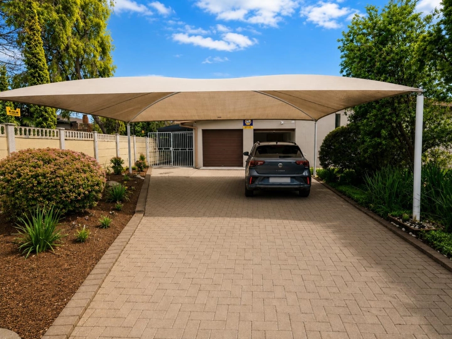 To Let 4 Bedroom Property for Rent in Fichardt Park Free State